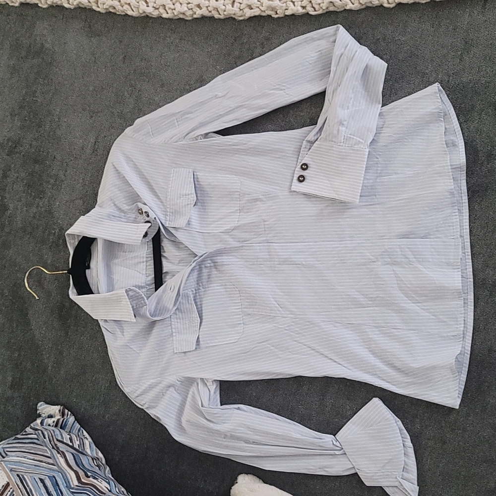 Dolce Gabanna long sleeve - baby blue